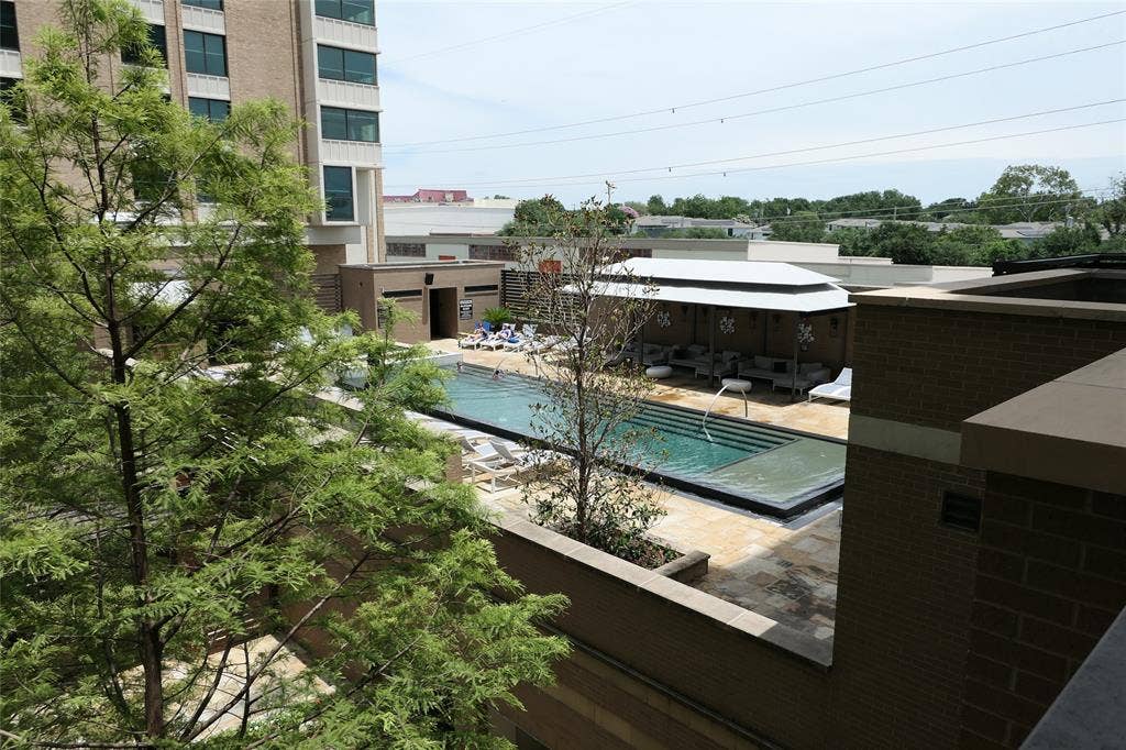 5320 E Mockingbird Lane, #L302, Dallas, TX 75206 5320 E Mockingbird Lane, #L302, Dallas, TX 75206