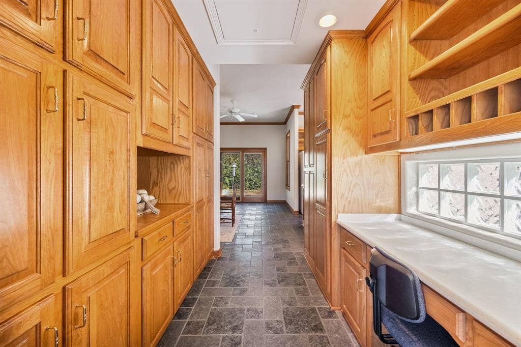 314 Harbor Landing Drive, Rockwall, TX 75032 Butler's Pantry and desk between kitchen and dining