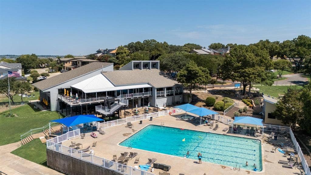 314 Harbor Landing Drive, Rockwall, TX 75032 Community pool