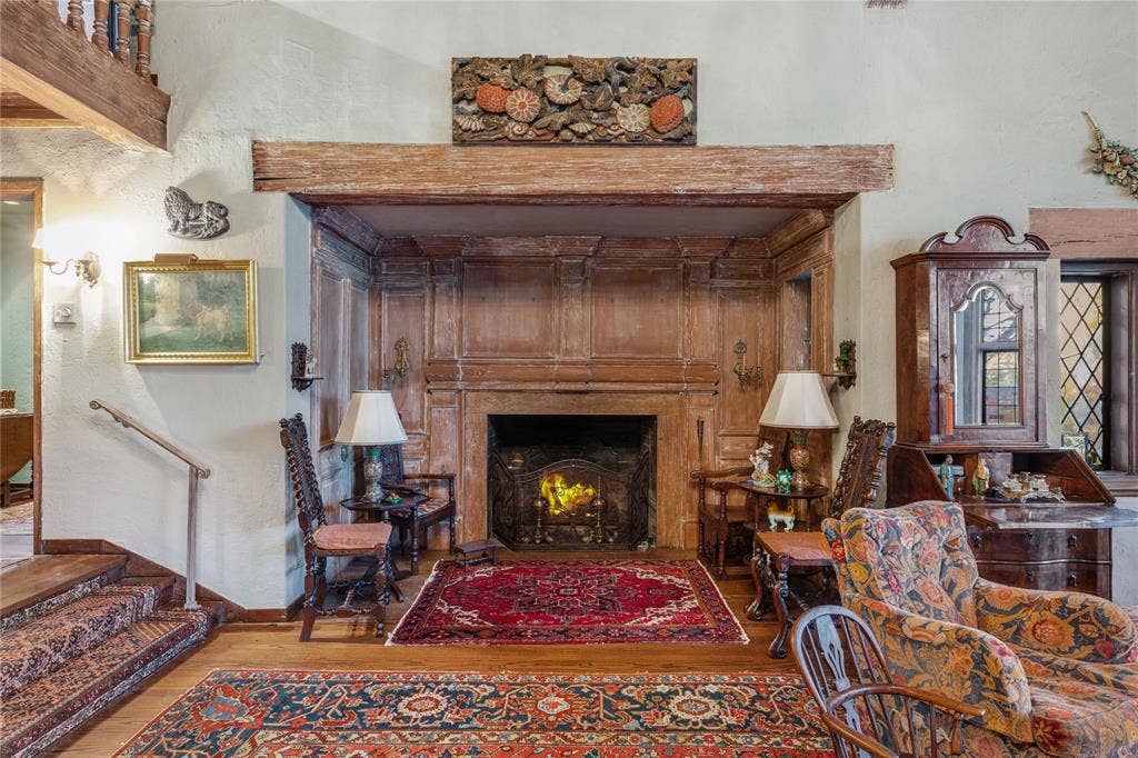 Alcove in great room