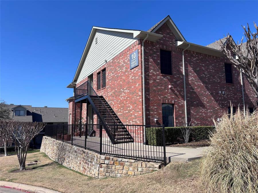 Property photo for 1815 Signal Ridge Place, Rockwall, TX