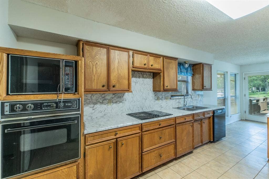 27 Sundown Trail, Star Harbor, TX 75148 27 Sundown Trail, Star Harbor, TX 75148
