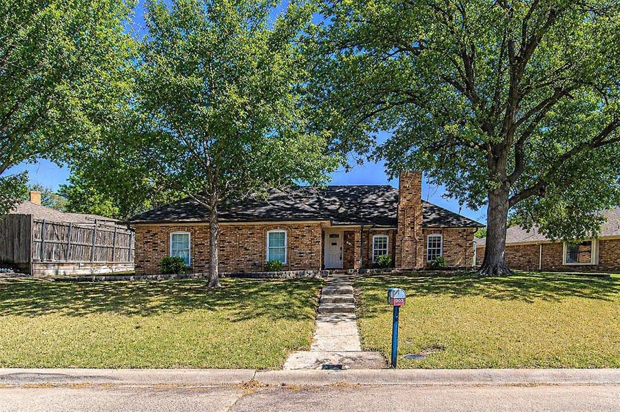 Property photo for 903 Village Green Drive, Rockwall, TX