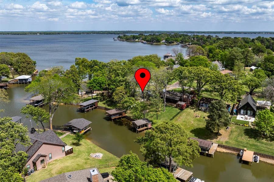 Property photo for 112 Greenwood Drive, Trinidad, TX