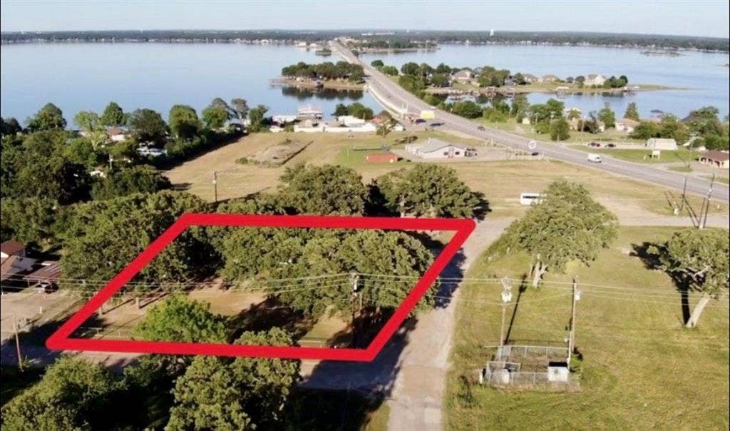 205 Mason Drive, Seven Points, TX 75143