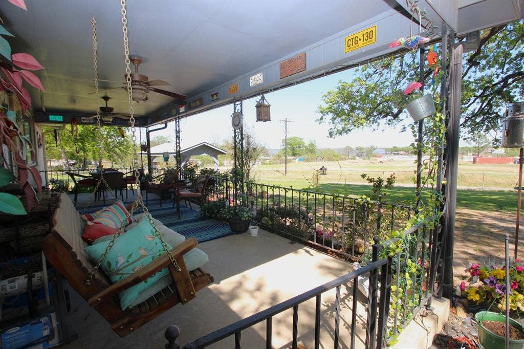 205 Mason Drive, Seven Points, TX 75143
