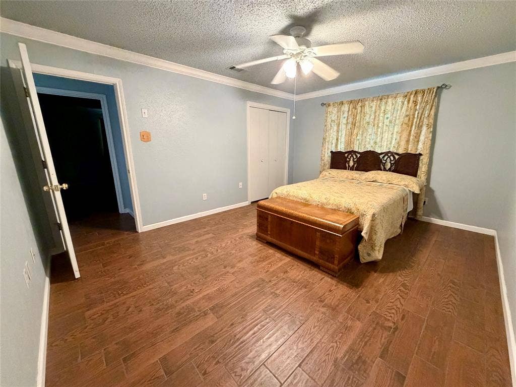 205 Mason Drive, Seven Points, TX 75143