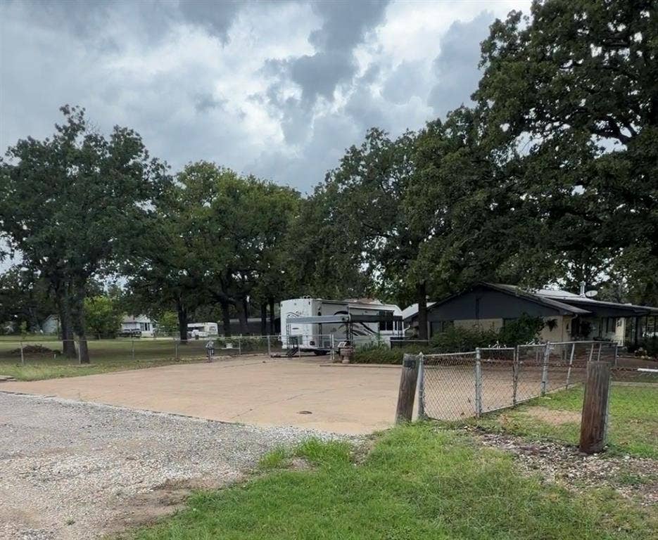 205 Mason Drive, Seven Points, TX 75143