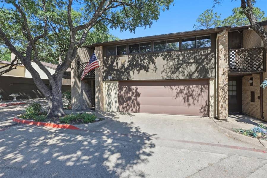 Property photo for 1809 N Macarthur Boulevard, Irving, TX