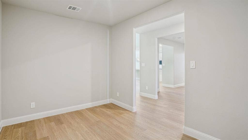 1410 Winters Way, Princeton, TX 75071 Photo is not of the actual home, but is an inspirational photo of builder’s model home and may depict options, furnishings, and/or decorator features that are not included.