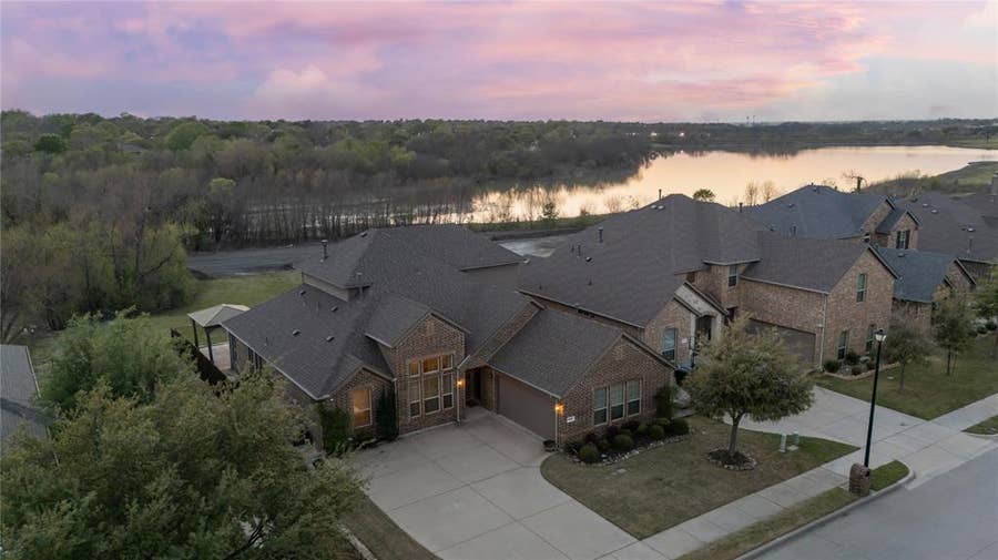 Property photo for 1057 Shady Lane Drive, Rockwall, TX