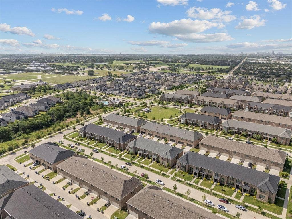 7247 Panicum Drive, Frisco, TX 75033 7247 Panicum Drive, Frisco, TX 75033