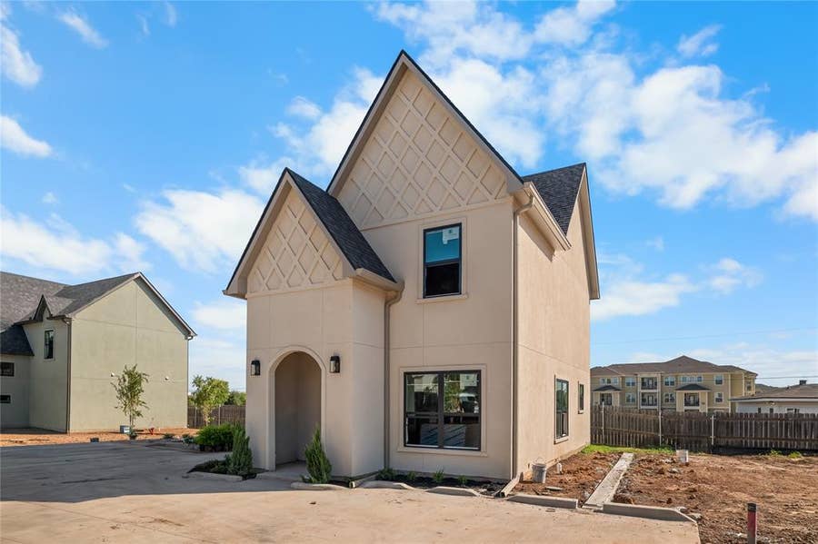 Property photo for 2700 S 2nd, #I, Waco, TX