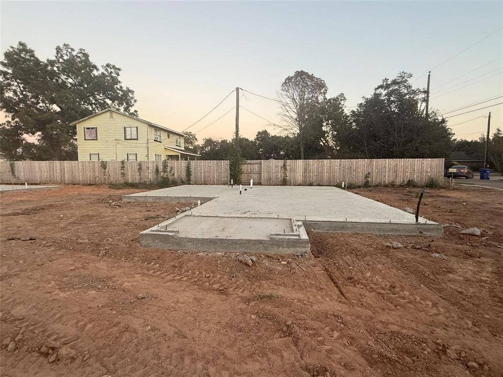 2700 S 2nd, #H, Waco, TX 76706