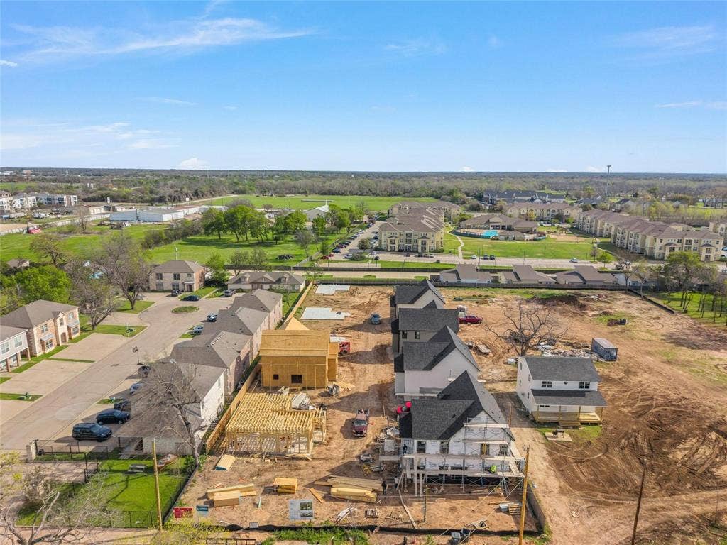 2700 S 2nd, #H, Waco, TX 76706