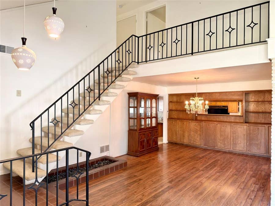 Property photo for 1102 N Edwards Court, Irving, TX