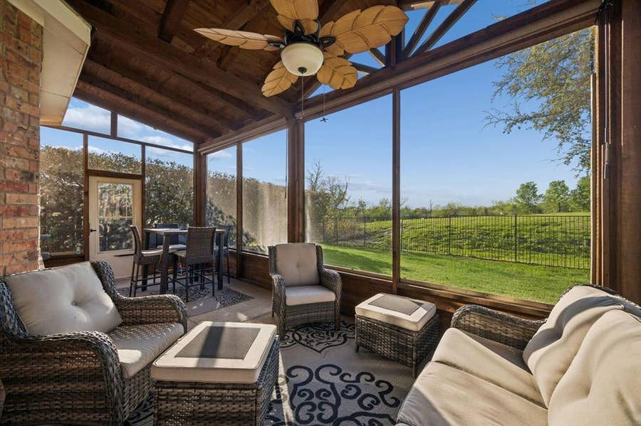 Property photo for 9413 Kings Link Circle, Rowlett, TX