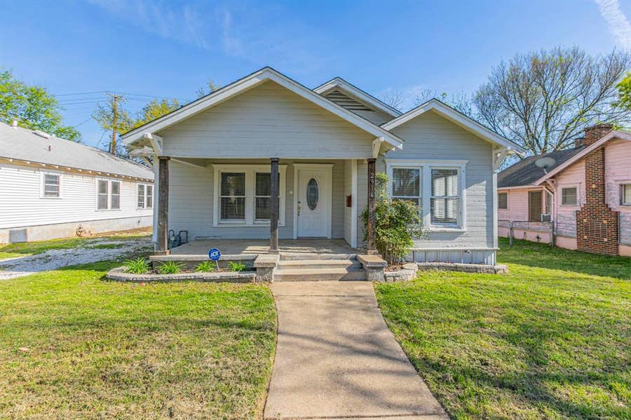 Property photo for 2914 E Edmond, Waco, TX