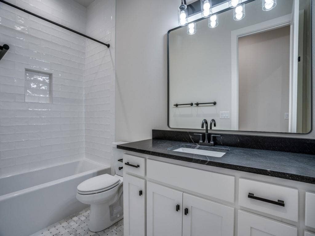 2424 Bellview Circle, Tyler, TX 75709 Bath for Bedroom 3