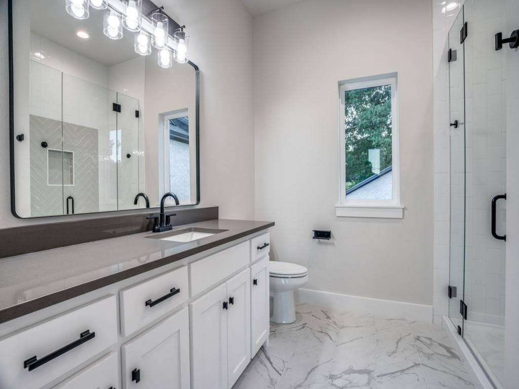 2424 Bellview Circle, Tyler, TX 75709 Bedroom 4 ensuite