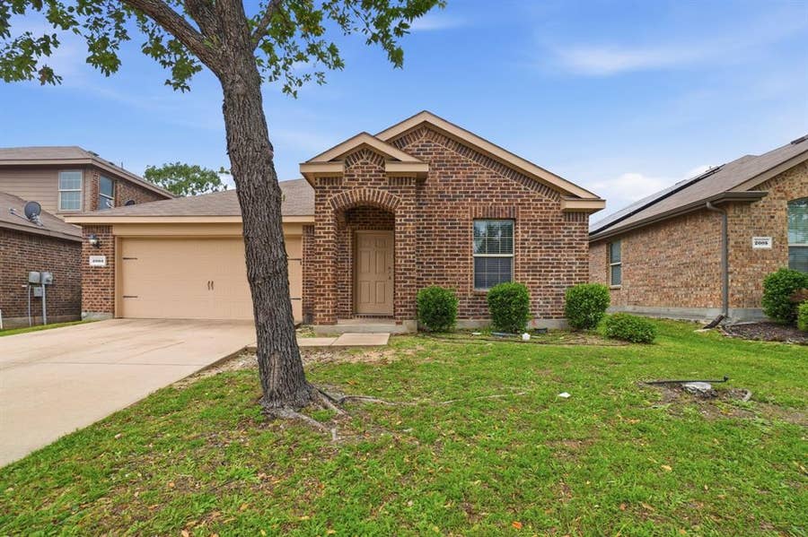 Property photo for 2003 Zavala, Forney, TX
