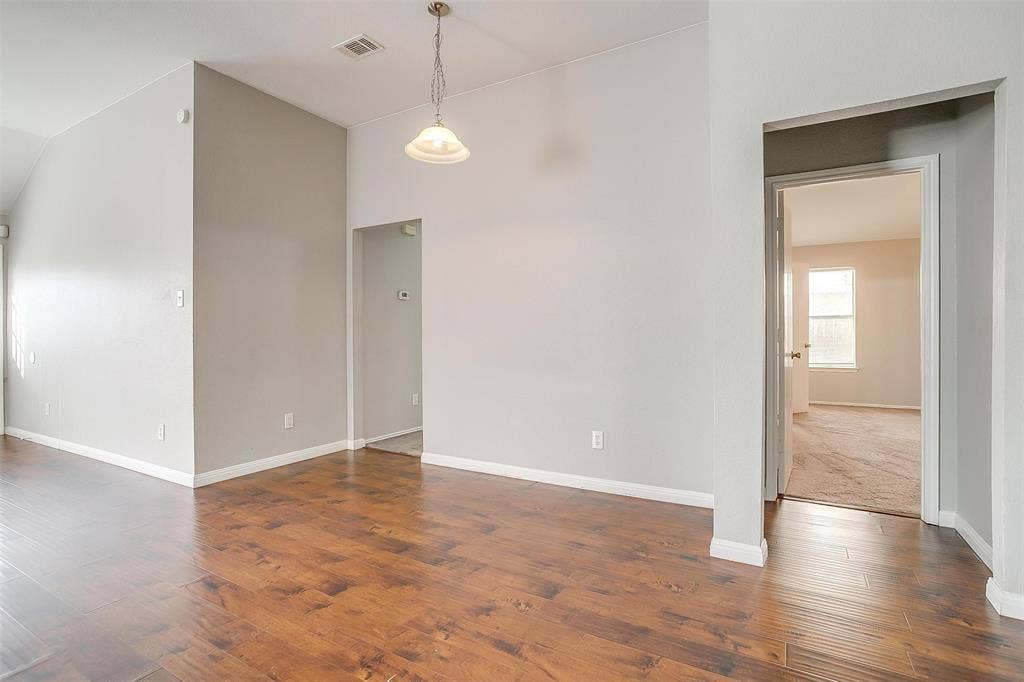 927 Simon Drive, Cedar Hill, TX 75104 927 Simon Drive, Cedar Hill, TX 75104