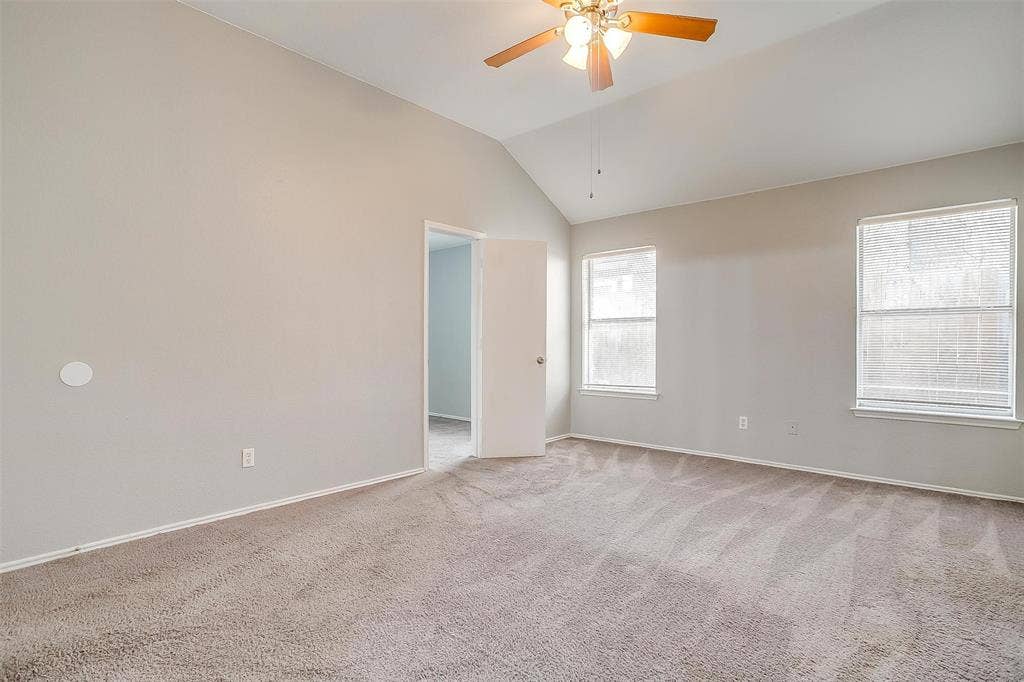 927 Simon Drive, Cedar Hill, TX 75104 927 Simon Drive, Cedar Hill, TX 75104
