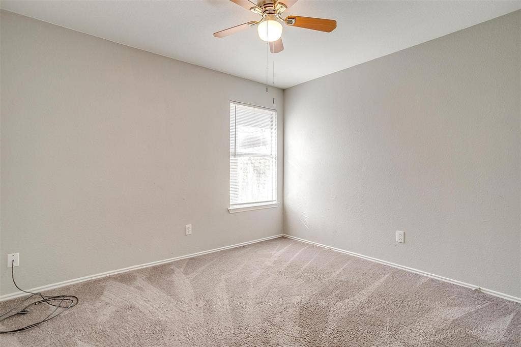 927 Simon Drive, Cedar Hill, TX 75104 927 Simon Drive, Cedar Hill, TX 75104