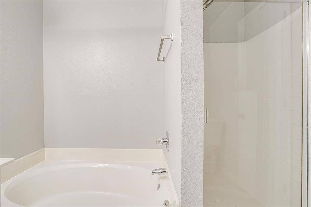 927 Simon Drive, Cedar Hill, TX 75104 927 Simon Drive, Cedar Hill, TX 75104