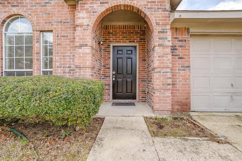 927 Simon Drive, Cedar Hill, TX 75104 927 Simon Drive, Cedar Hill, TX 75104
