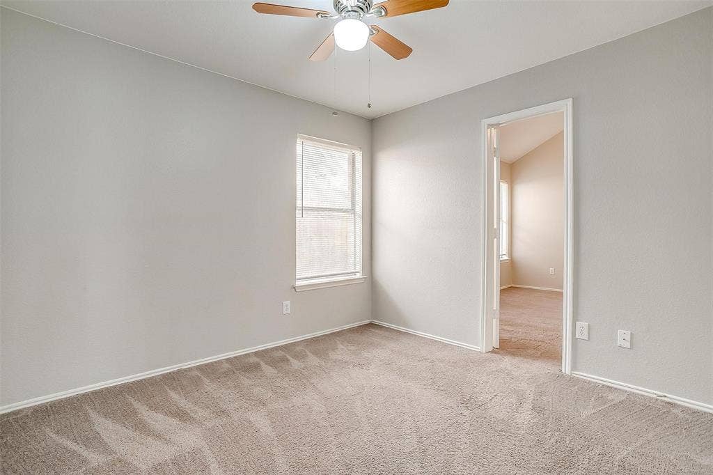 927 Simon Drive, Cedar Hill, TX 75104 927 Simon Drive, Cedar Hill, TX 75104