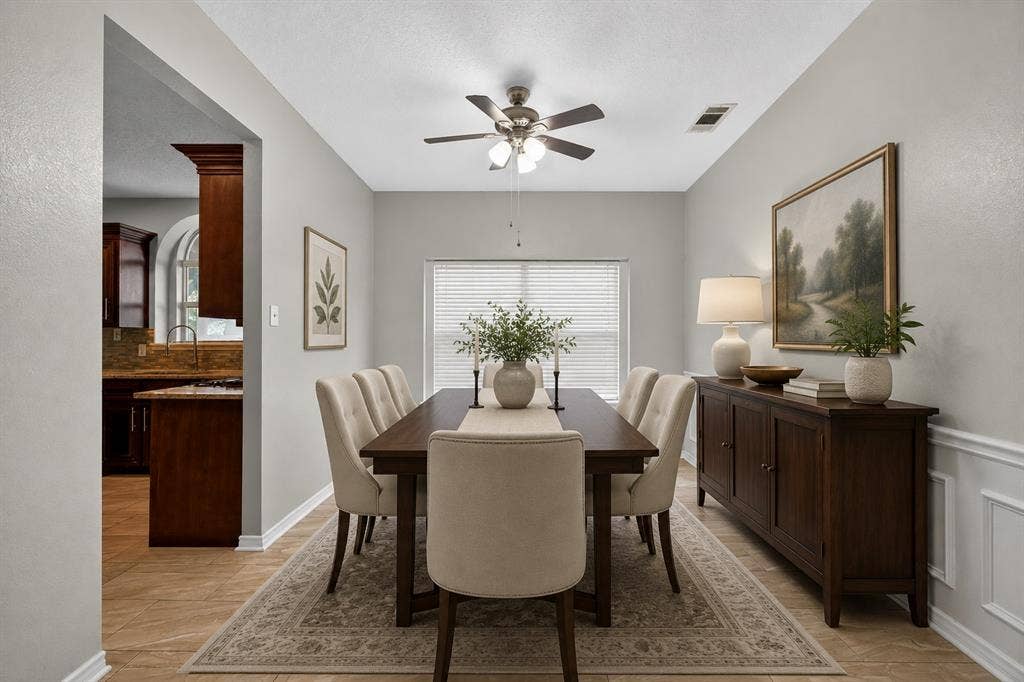 2233 San Simeon Drive, Mesquite, TX 75181 2233 San Simeon Drive, Mesquite, TX 75181