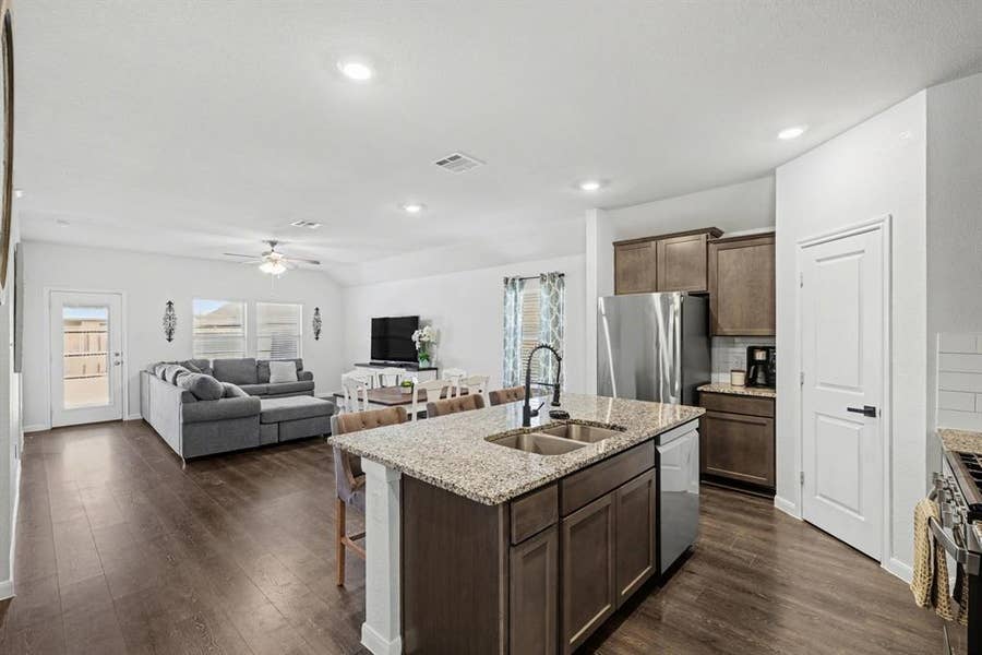 Property photo for 706 Spur Ridge, Princeton, TX