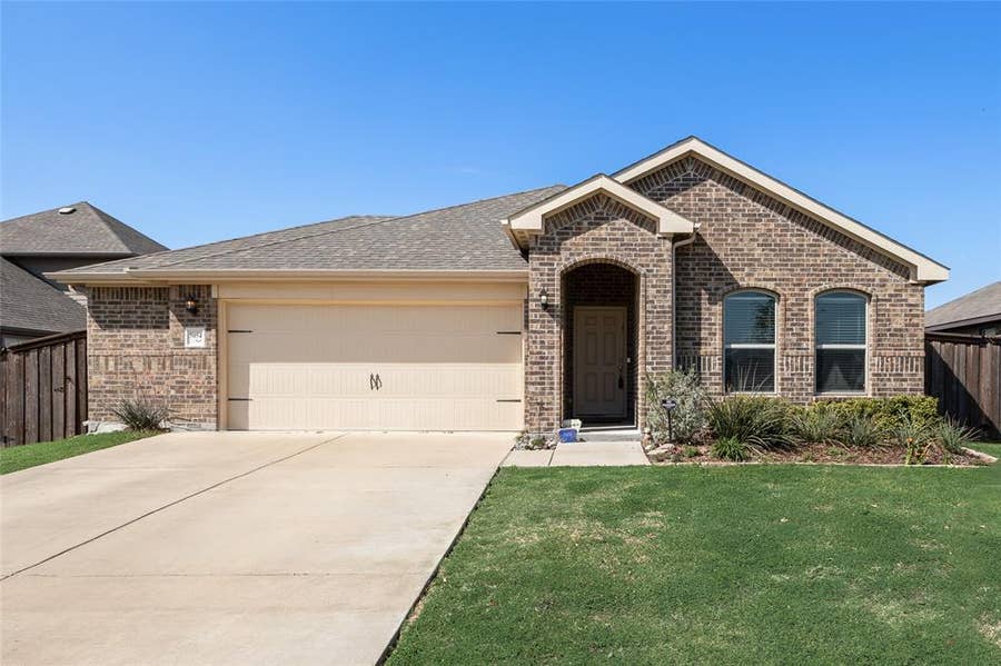Property photo for 5054 Huffines Boulevard, Royse City, TX
