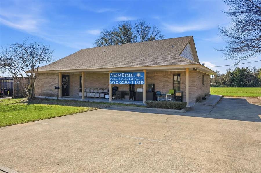 Property photo for 216 Dalton Drive, DeSoto, TX