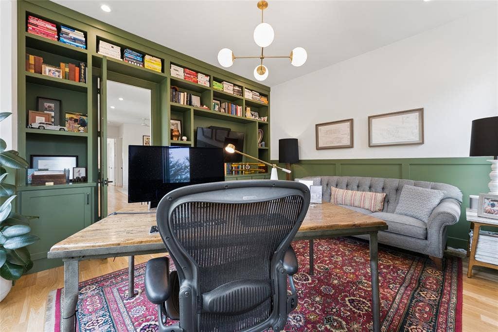 2nd Floor Office