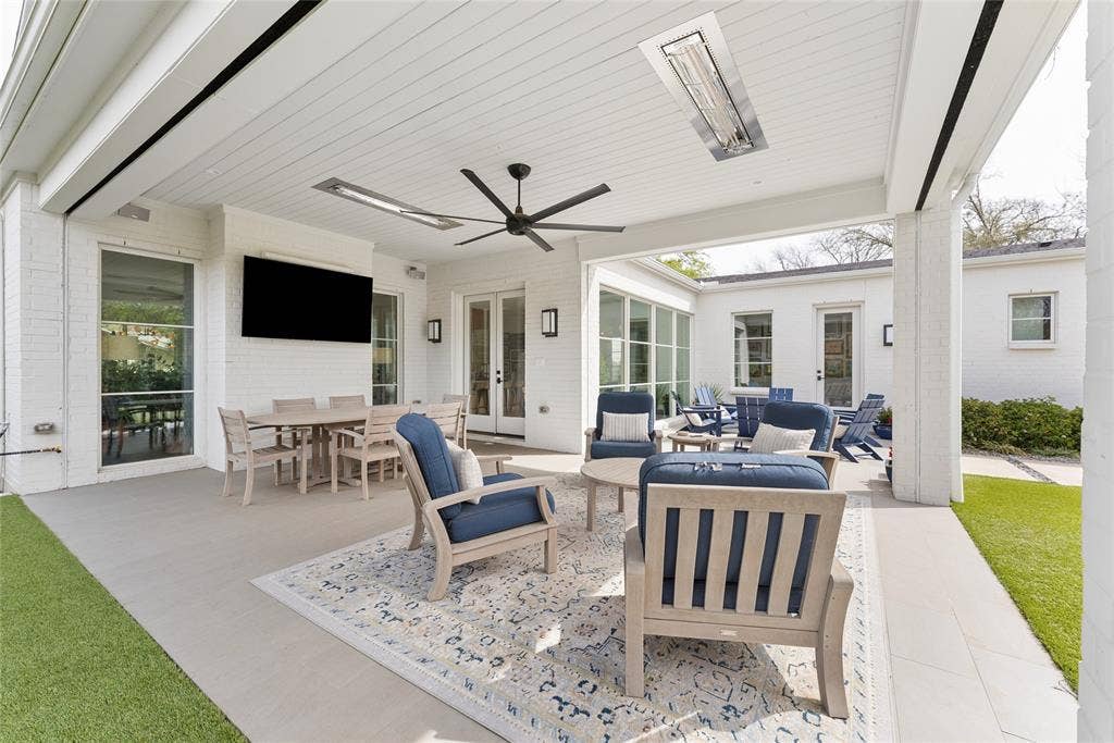 Patio with Fireplace, Heaters and Electric Shades