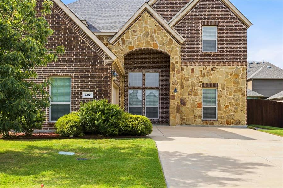Property photo for 507 Landing Drive, Wylie, TX