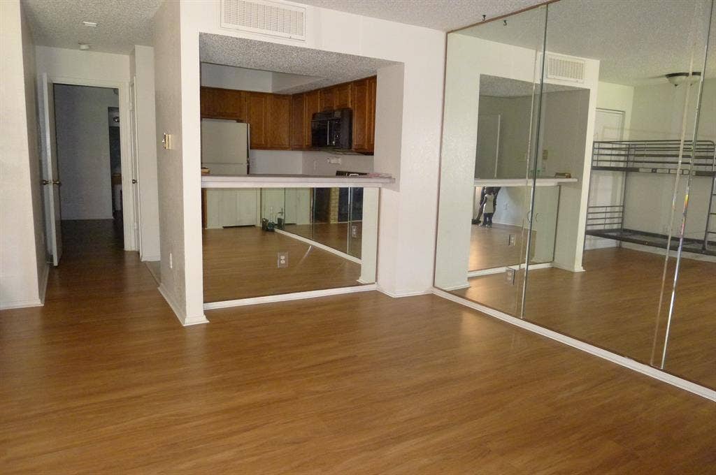 9835 Walnut Street, #107, Dallas, TX 75243 9835 Walnut Street, #107, Dallas, TX 75243