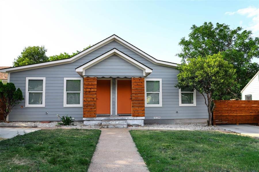 Property photo for 3709 Mount Royal Street, Dallas, TX