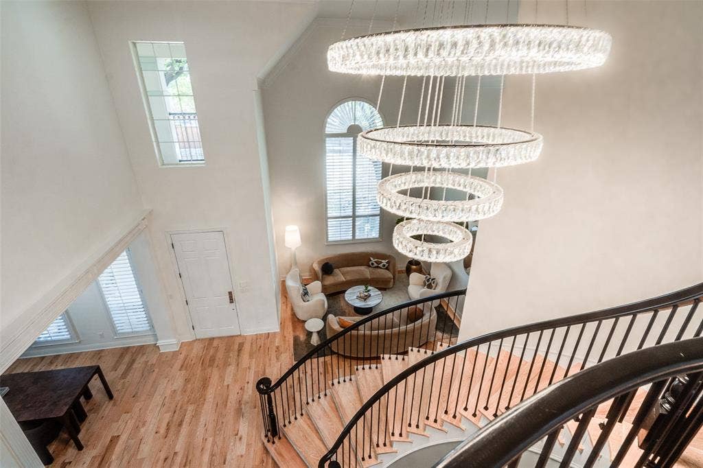 Dramatic entry with vaulted ceilings and beautiful chandelier.