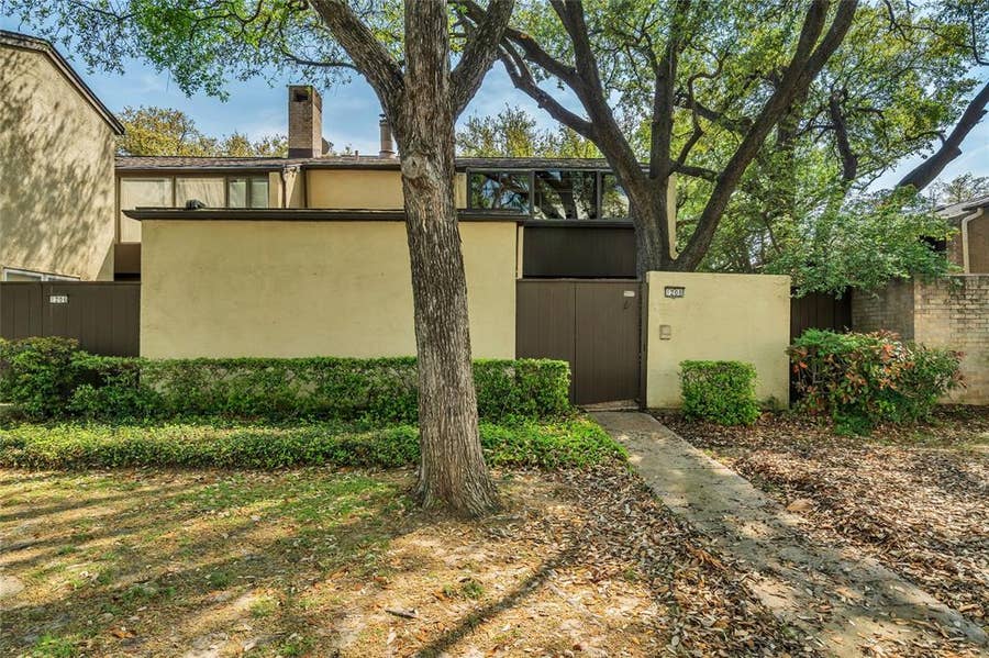 Property photo for 1208 Lane Street, Irving, TX
