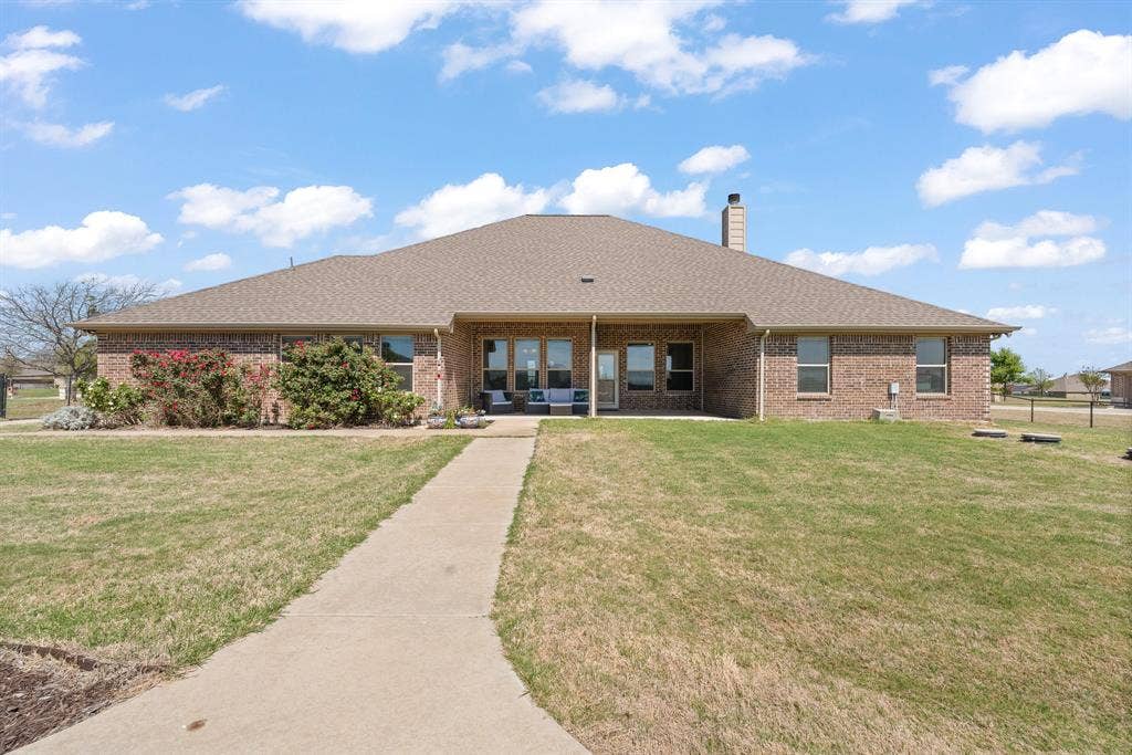 7925 Grassland Drive, Godley, TX 76044 7925 Grassland Drive, Godley, TX 76044
