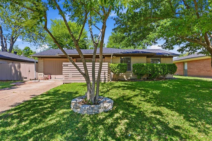 Property photo for 2649 Hillsboro Avenue, Dallas, TX