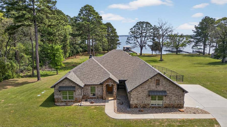 Property photo for 10227 County Road 4101, Frankston, TX