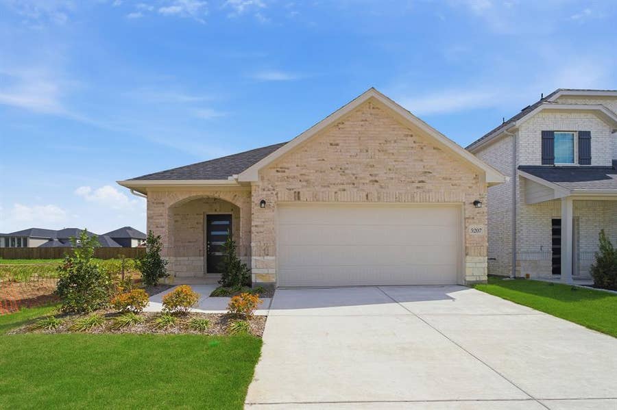 Property photo for 5207 Millbrook Drive, Princeton, TX