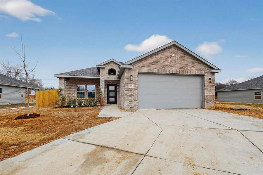 Property photo for 10126 Budtime Lane, Dallas, TX