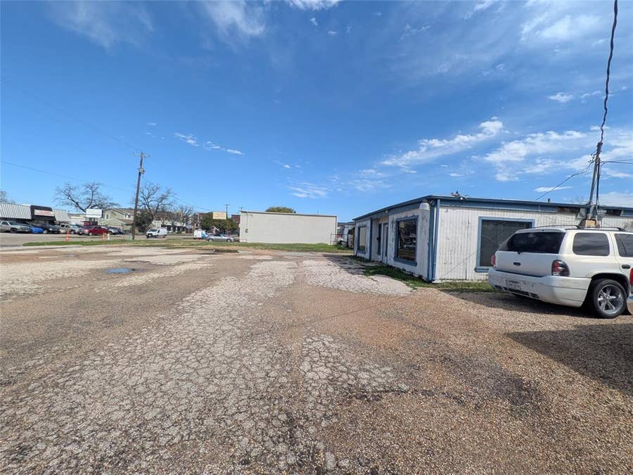 Property photo for 1204 K Avenue, Plano, TX