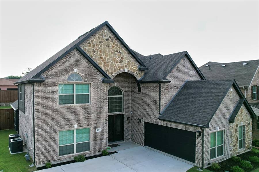 Property photo for 105 Wild River Court, DeSoto, TX