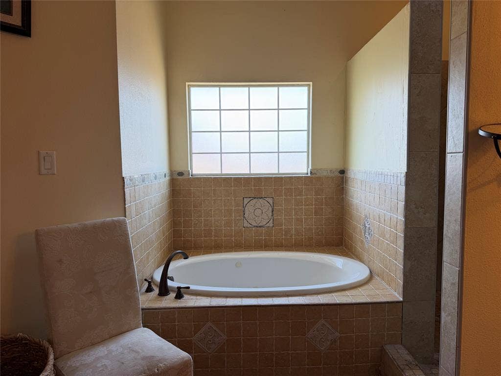 5036 Garden Drive, Hutchins, TX 75172 5036 Garden Drive, Hutchins, TX 75172